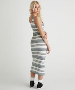 Zoomera.shopeb9140c9ff 2